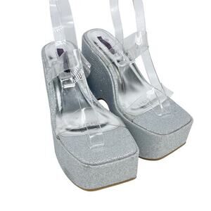 Call It Spring Newheights Women's Wedge Sandals Silver‎ Size 7.5